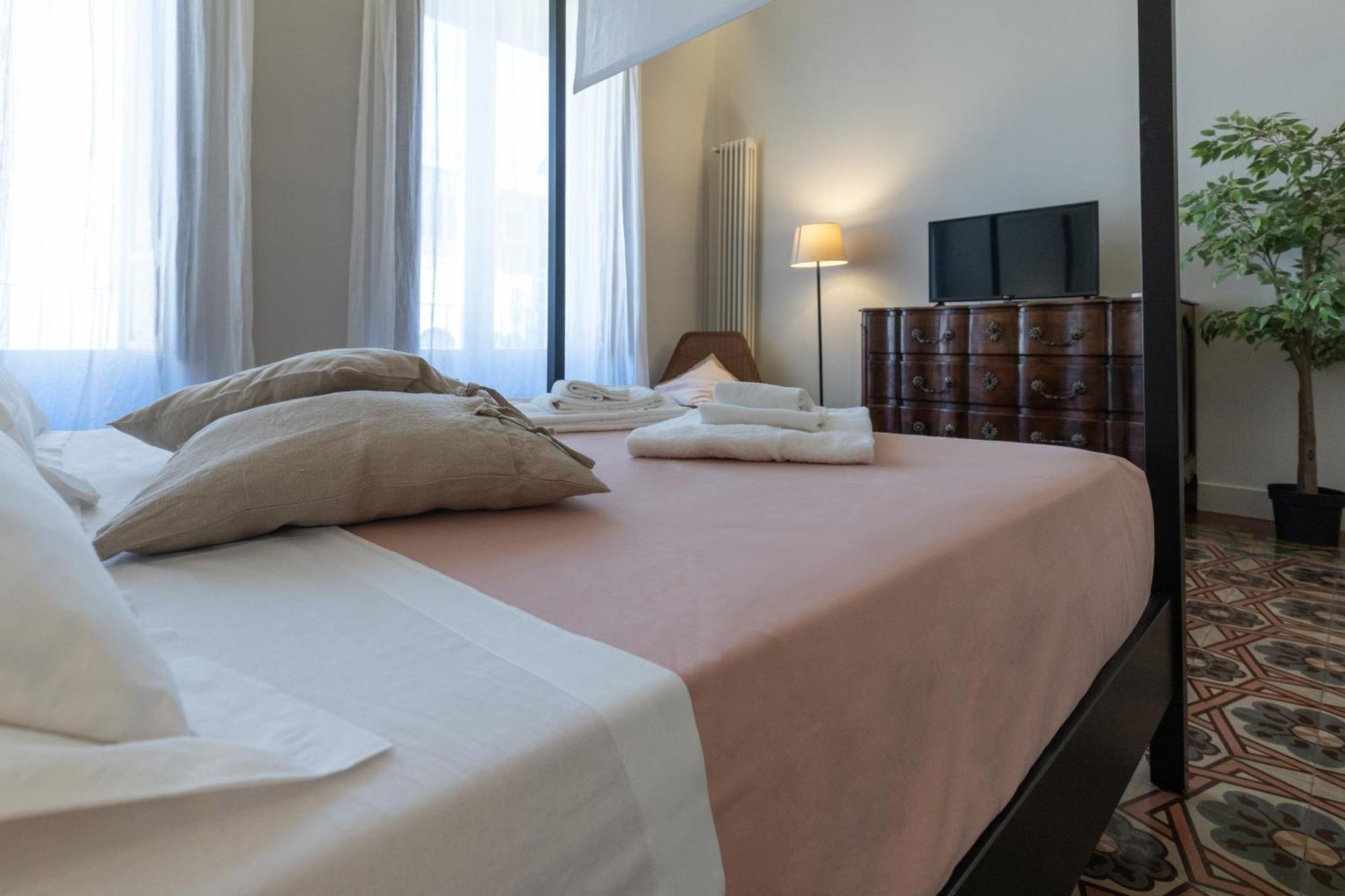 Mirone - Suite Apartments Catania Centro Eksteriør billede