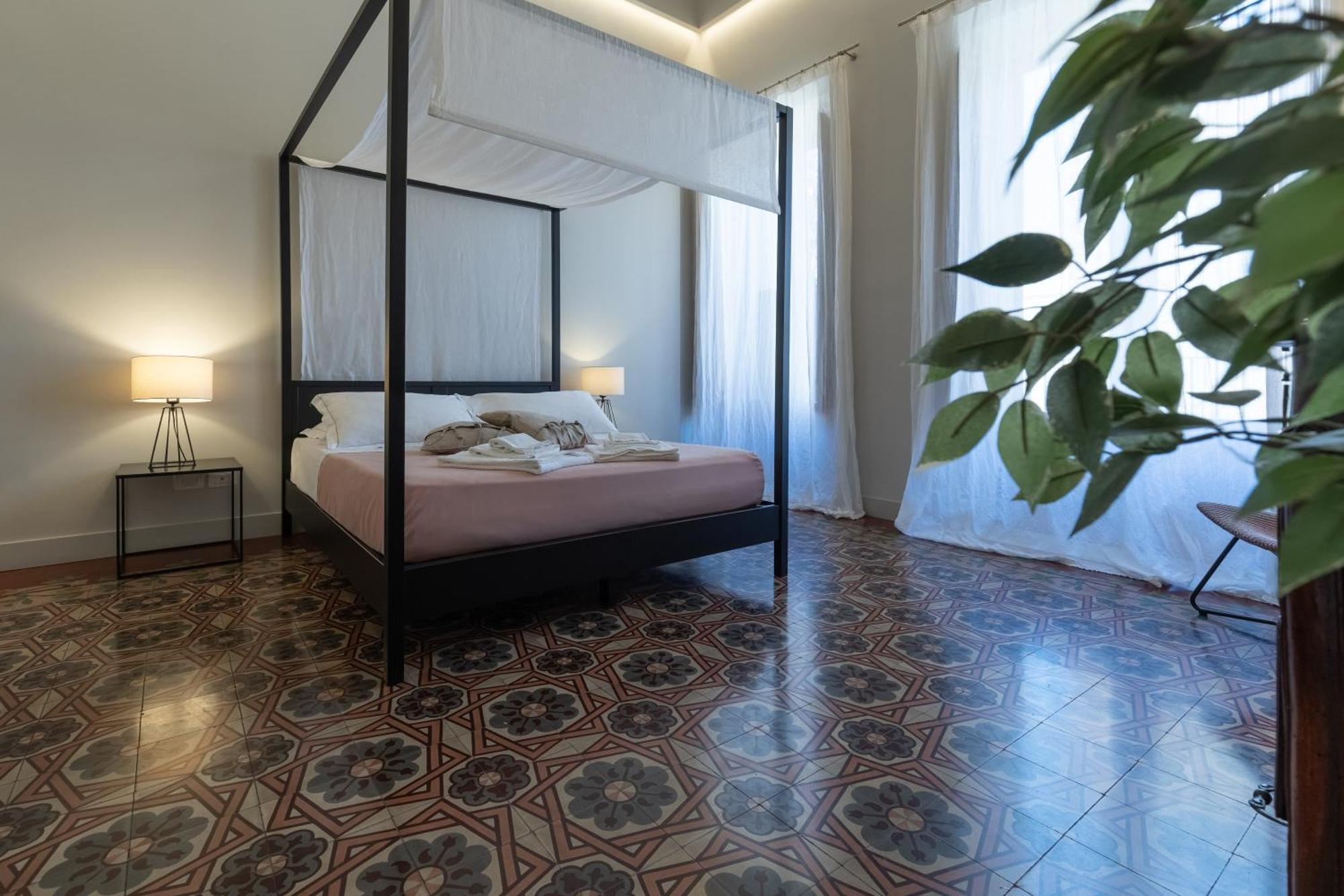 Mirone - Suite Apartments Catania Centro Eksteriør billede